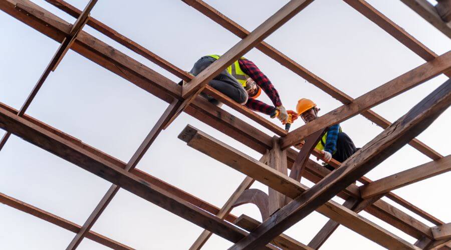 Professional gutter cleaning services in Flat Rock, OH